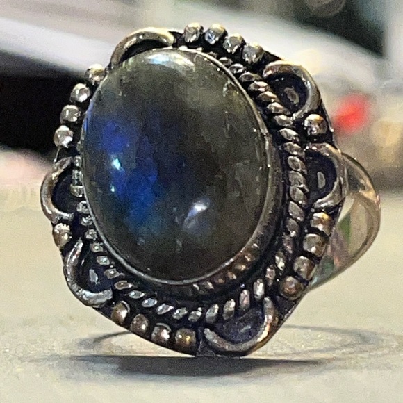 925 Sterling Silver Labradorite Ring - Picture 6 of 7